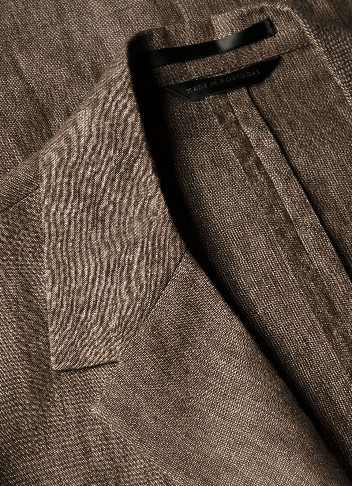Men's Linen Two-Piece Suit in Dark Walnut