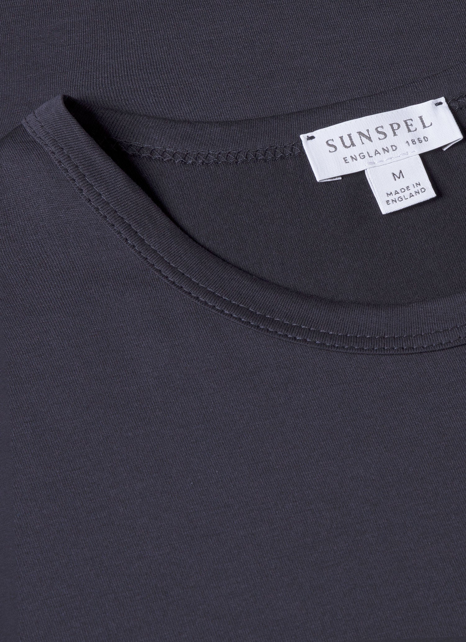 Men's Classic T-shirt in Navy
