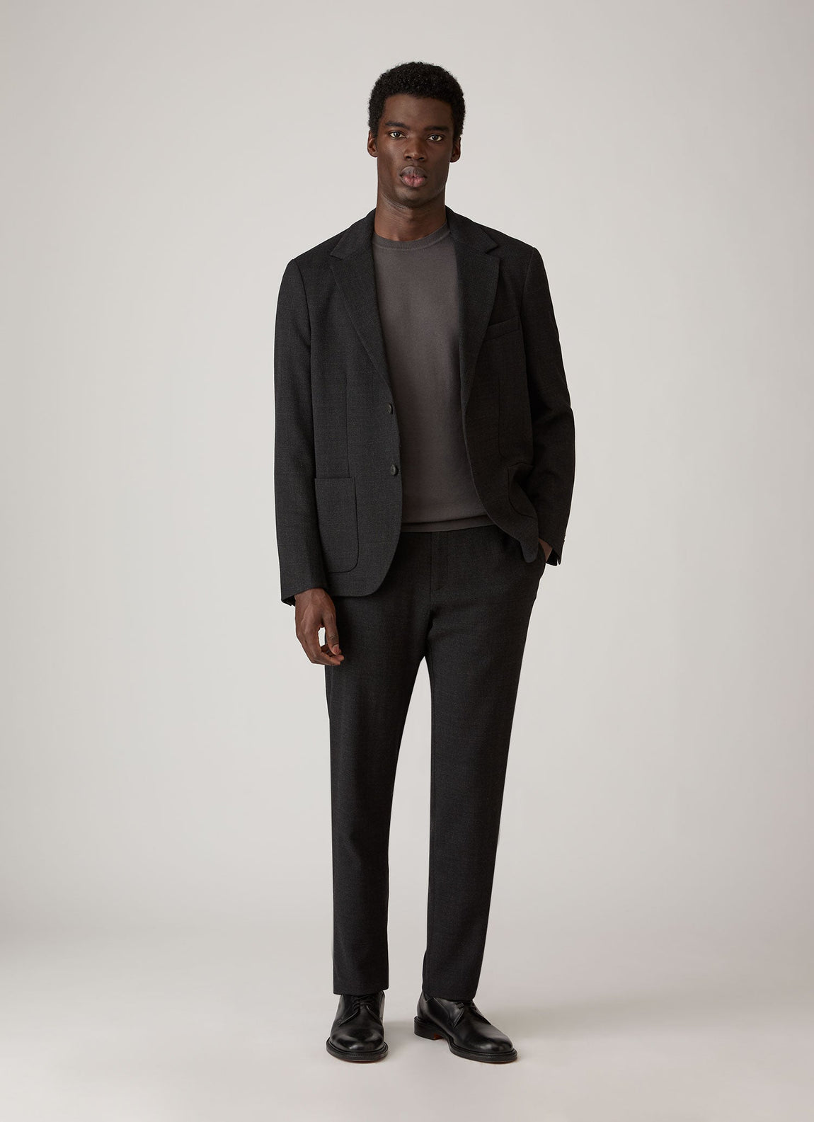 Men's Sea Island Cashmere Crew Neck Jumper in Anthracite